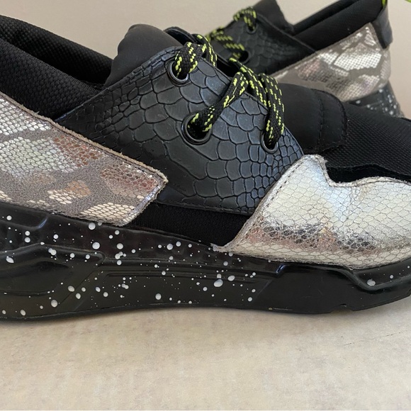 Steve Madden Men's Ridge Black & Silver Leather Sneakers Size 10M - Picture 6 of 9